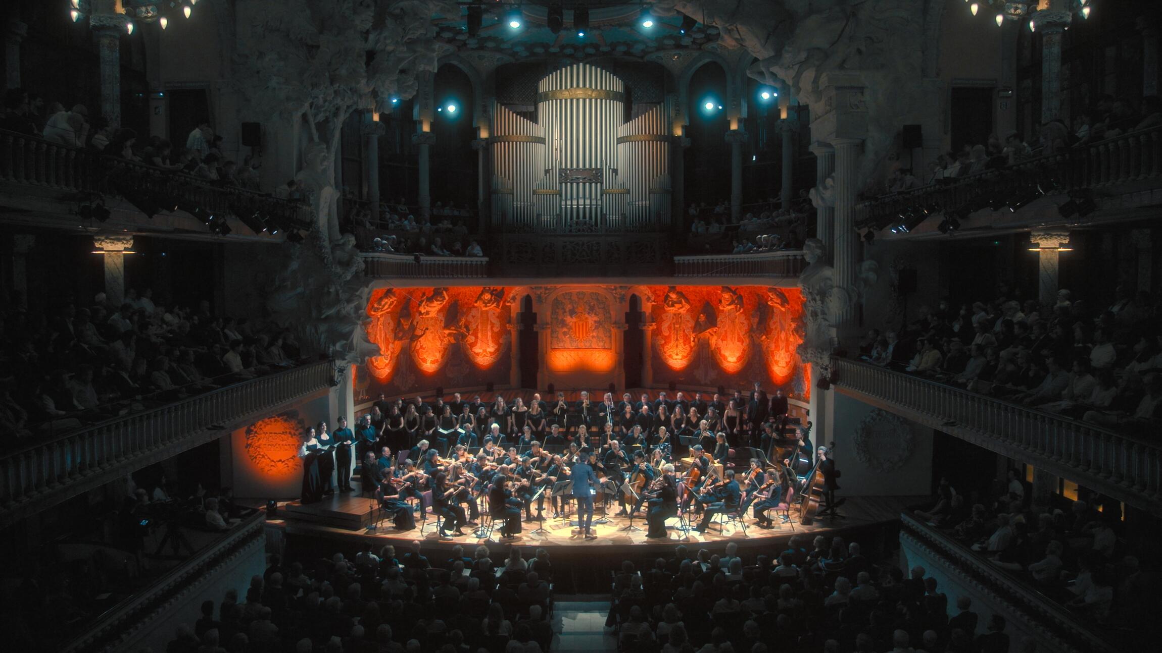 Une œuvre unique captée au Palau de la Música de Barcelone